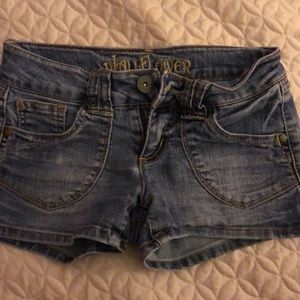 Wallflower size 1 shorts 👍🏼